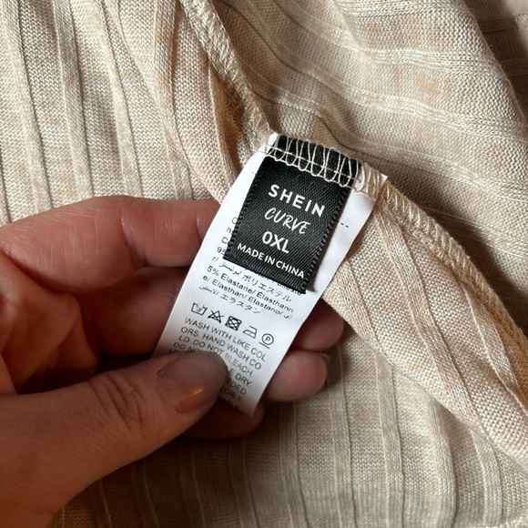 SHEIN Skirt - Picture 2 of 2